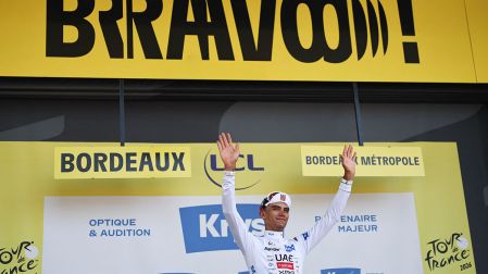 Isaac del Toro portará un día más el 'maillot' blanco del Tour de Francia 2026