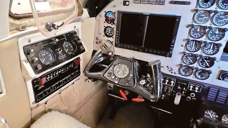 Cabina del avión en el que trasladaron a El Mayo a EU hace dos años.