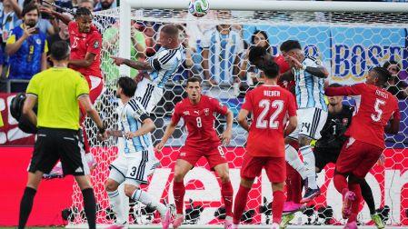 Alexis Mac Allister anotó el 1-0 para Argentina
