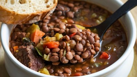 Sencillo ceviche de lentejas para una cena ligera, saludable y deliciosa