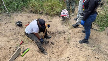 Fosas clandestinas ubicadas a 300 metros del muro fronterizo