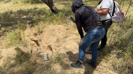 Fosas clandestinas ubicadas a 300 metros del muro fronterizo