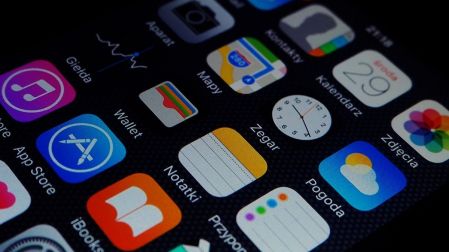 Desactivar la reproducción automática de videos es una de las formas más efectivas de ahorrar datos móviles.