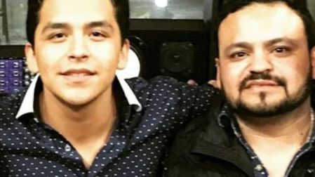 El padre de Christian Nodal explicó por qué el registro del nombre artístico sigue a su nombre.