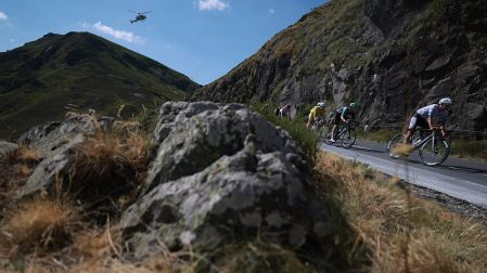 Isaac del Toro cedió el 'maillot' blanco del Tour de Francia 2026