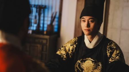 ¿Quién es quién en El palacio del este, el nuevo dorama de Netflix?