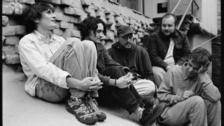 La agrupación toma frases de diferentes escritores para inspirar sus canciones