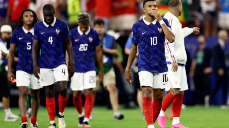 Kylian Mbappé y el resto de los jugadores de la Selección de Francia fueron reprobados en las evaluaciones individuales de los periódicos en Francia tras su actuación ante la Selección de España en las semifinales del Mundial.