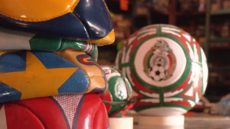 En mundiales pasados se vendían hasta 3 mil balones a la semana, hoy sólo logran vender 500 piezas.