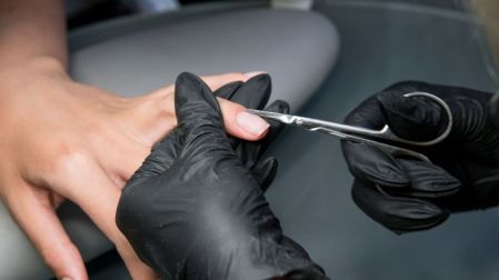 Cómo evitar que la cutícula crezca en exceso