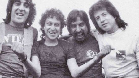 ¿Por qué se llama "El Tri" la banda de Alex Lora?