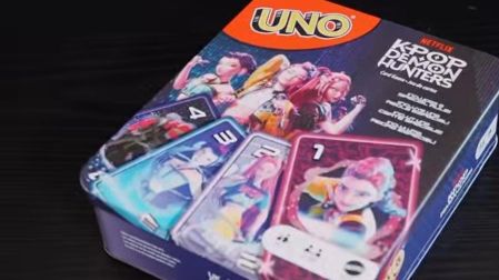 UNO edición "KPop Demon Hunters".