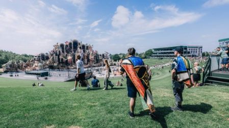 La cobertura digital permite seguir parte del festival sin viajar a Bélgica.