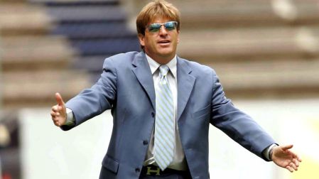Miguel Herrera reveló que fue lava coches, cerillo, talachero.., con tal de llevar dinero a su casa