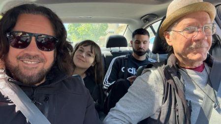 Osamu proviene de una destacada familia de artistas y músicos cubanos.