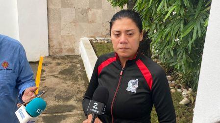 A las 23:15 horas recibió más llamadas, al atender una le informaron que su hija se había vuelto a desvanecer cuando fue a bañarse por sí misma