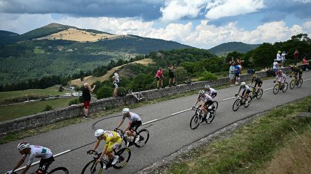 El equipo del UAE realizó un gran trabajo en la Etapa 14 del Tour de Francia 2026