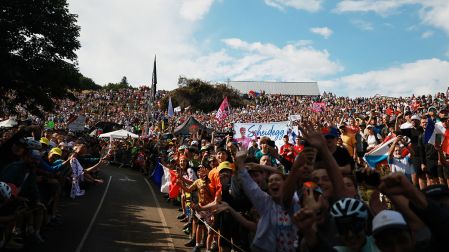 Tadej Pogacar destacó la presencia de los aficionados durante la Etapa 14 del Tour de Francia 2026