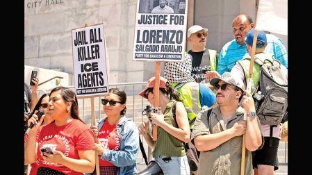 Manifestación en EU tras muerte de mexicano Lorenzo Salgado.