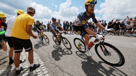 Quinn Simmons se lanzó al triunfo del puerto de montaña.