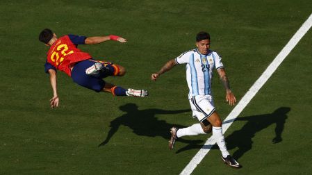 Roja de Enzo