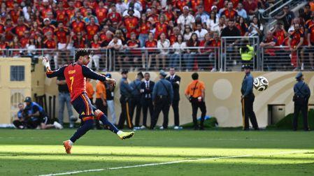 Ferran Torres abrió el marcador para España.