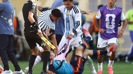 Leandro Paredes fue expulsado después de que terminó el partido de la final de la Copa del Mundo el domingo.
