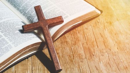 ¿Qué se le pide a Santa María Magdalena?