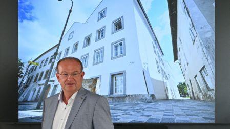 El alcalde de Braunau, Johannes Waidbacher