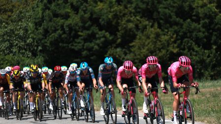 Varios grupos se han formado en la Etapa 18 del Tour de Francia 2026