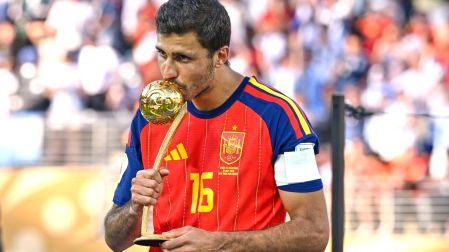 Rodri será operado de la espalda tras conquistar el Mundial 2026 con España y ser elegido el mejor jugador del torneo.