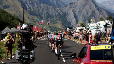 El pelotón recortó distancias en el cierre de la Etapa 19 del Tour de Francia 2026