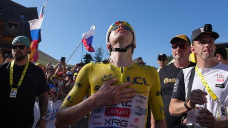 Tadej Pogacar ganó la Etapa 19 del Tour de Francia 2026