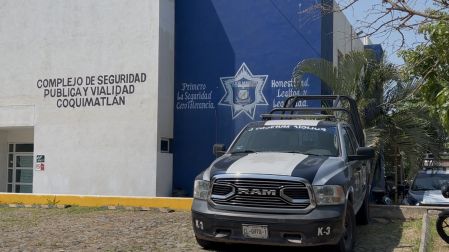 Mientras ambas partes mantienen sus posiciones, la mayoría de los policías municipales continúa concentrada en las instalaciones de Seguridad Pública