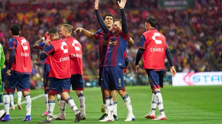 Jugadores del Atlante celebrando el gol de Pizzuto ante América