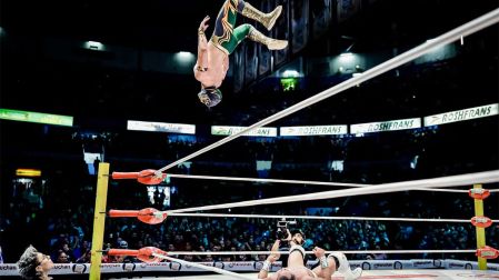 Máscara Dorada con su "Estrella Fugaz" sobre Volador Jr en el Torneo Leyenda de Plata 2026