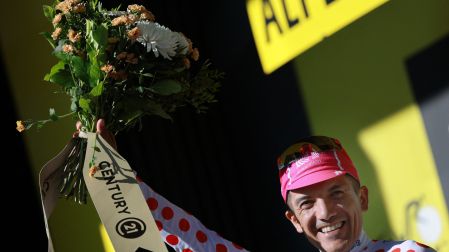 El ecuatoriano Richard Carapaz es una de las figuras del Tour de Francia.
