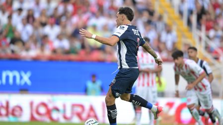Lucas Ocampo empató desde los 11 pasos.