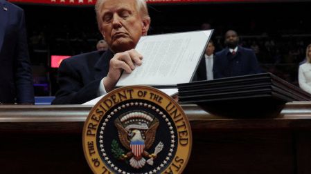 Trump afirmó que renovar acuerdo comercial con México y Canadá no es importante para Estados Unidos.