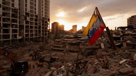 Más de 5 mil 500 personas murieron en los terremotos que sacudieron el norte de Venezuela en junio.