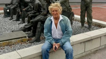 Rod Stewart cancela gira.