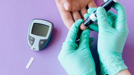 ¿Cómo se manifiesta la diabetes en la vista?