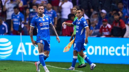 Gonzalo Piovi salió de cambio en el partido contra Chicago Fire por lesiónn.