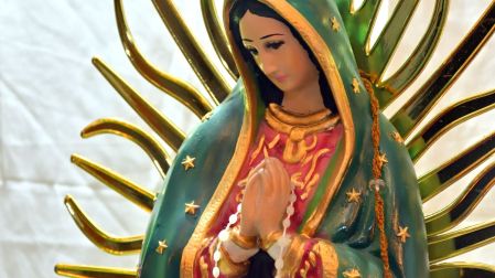 Qué santo se celebra hoy 8 de septiembre: Natividad de la Santísima Virgen María y su protección divina