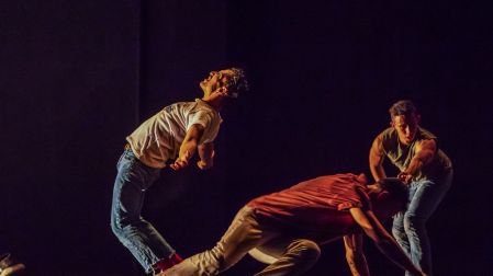 El montaje 'Relato. No hay inframundo, sólo laberintos', de la coreógrafa Bárbara Alvarado y el director de escena Juan Carlos Franco, será presentado en el Teatro de la Danza Guillermina Bravo, del 20 al 23 de agosto.
