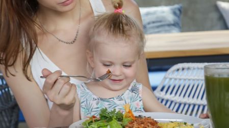 Alimentos que debes evitar en el postparto