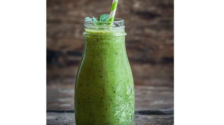 Receta de licuado verde de amaranto, avena y espinacas