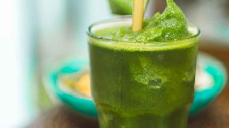 Receta de licuado verde de amaranto, avena y espinacas