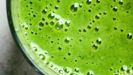 Receta de licuado verde de amaranto, avena y espinacas