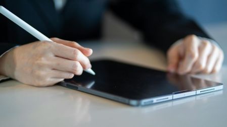 Una tablet puede facilitar la toma de apuntes y lectura de documentos.